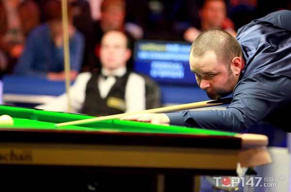 子跳台的领 子跳台的领